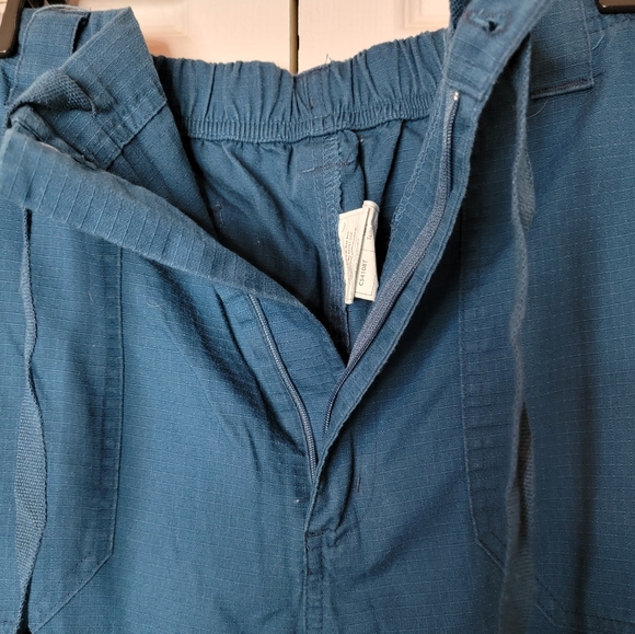 Mens Carhartt Scrubs XL top and Lg pants - Picture 4 of 6